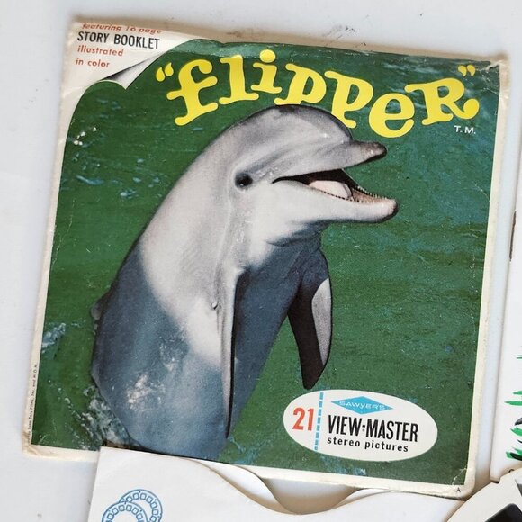 ADORABLE Vintage FLIPPER View Master Reel Booklet in "Dolphin Love" SAWYERS 1966 - Picture 1 of 5